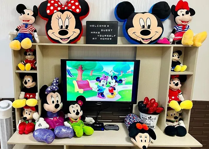 Staycation With Mickey & Minnie One Oasis Pasig *